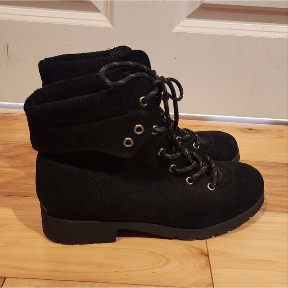St John's Bay black Yosemite short boots 8.5 minor wear - Picture 1 of 5